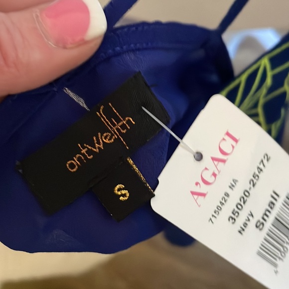 Blue and neon green tank top - Picture 4 of 5